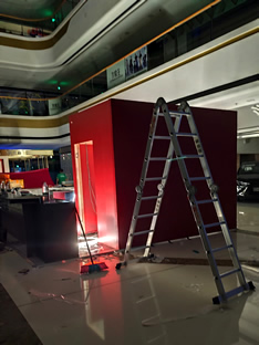 玉林市印顺广告安装万达广场1楼周大福珠宝店柜台