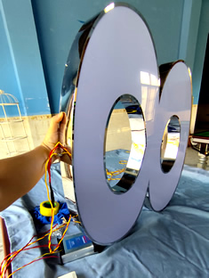 玉林市印顺广告安装台球厅发光字招牌8