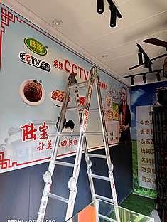 玉林市印顺广告安装狮子山陆川猪陆宝展览店KT板