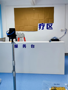 玉林市印顺广告安装现代医院亚克力水晶字